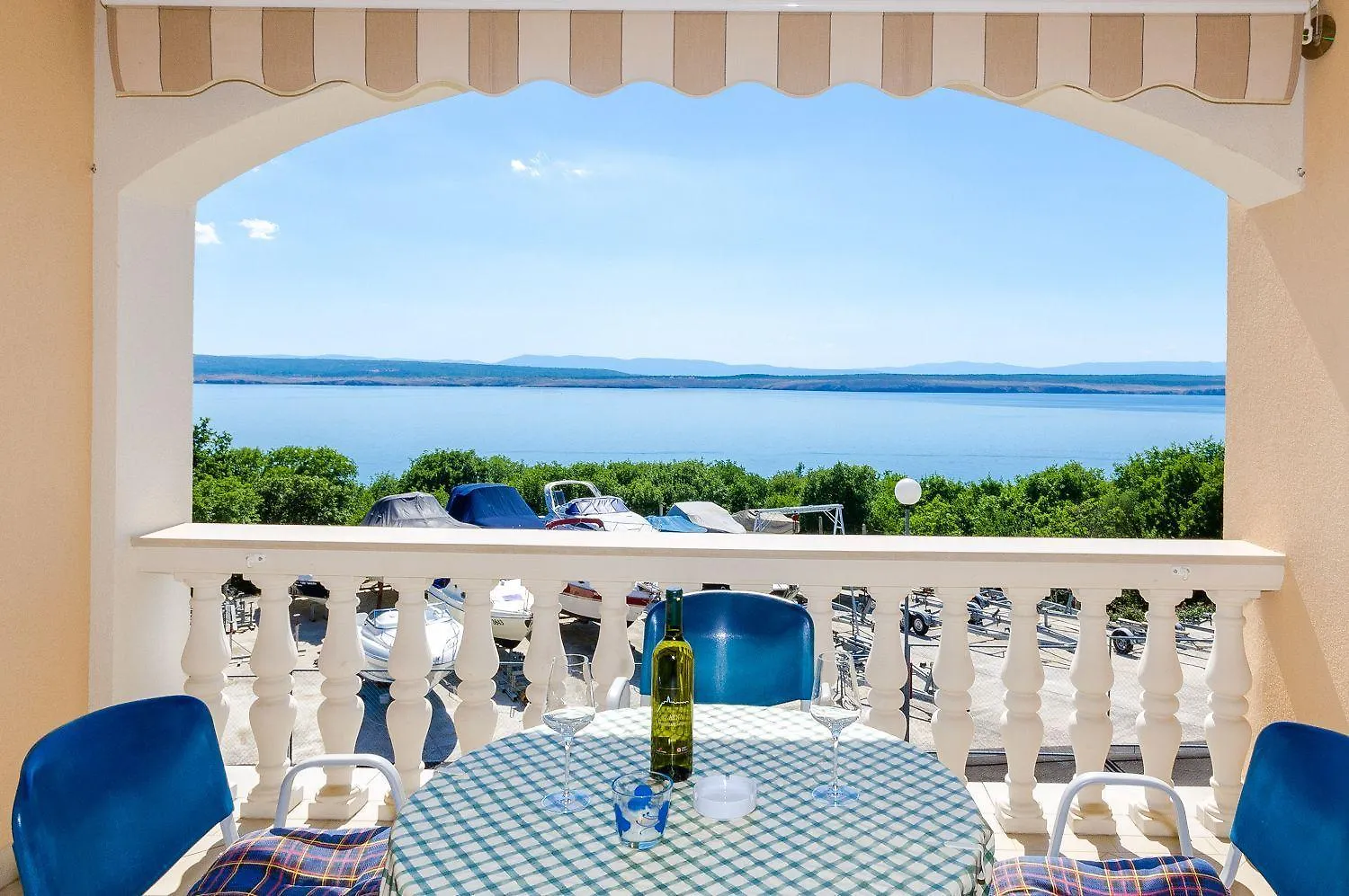 Komfortables Apartment Nur 500 Meter Zum Strand Mit Meerblick, Privatem Balkon, Grill دْغاماي